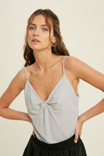 Reign Top