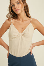 Reign Top