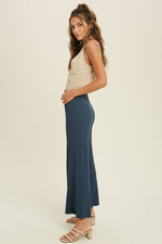 Reign Top